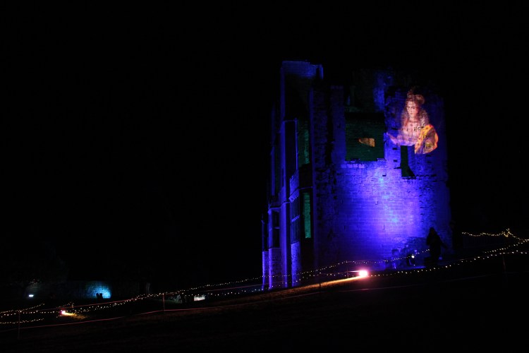image of Elizabeth I projected onto Leicester's Building at Kenilworth Castle 15 Dec 2017 - photo credit Abigail Robinson