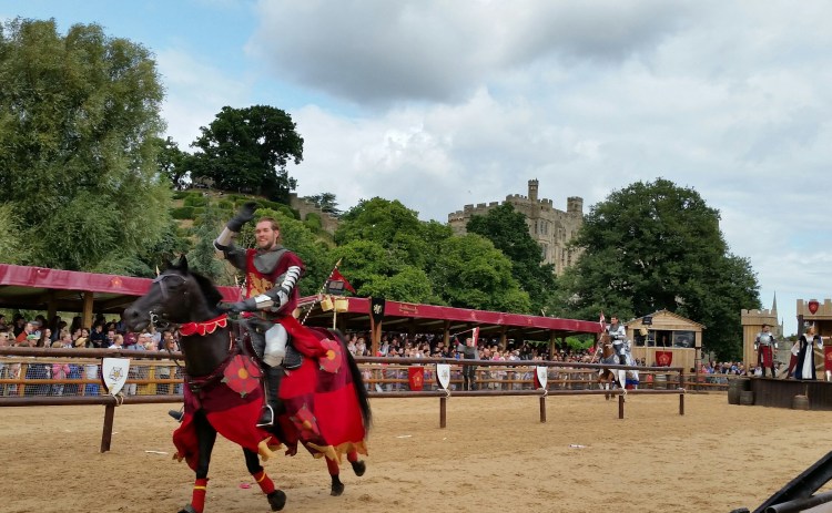 The Knights of Middle England performing the Wars of the Roses at Warwick Castle