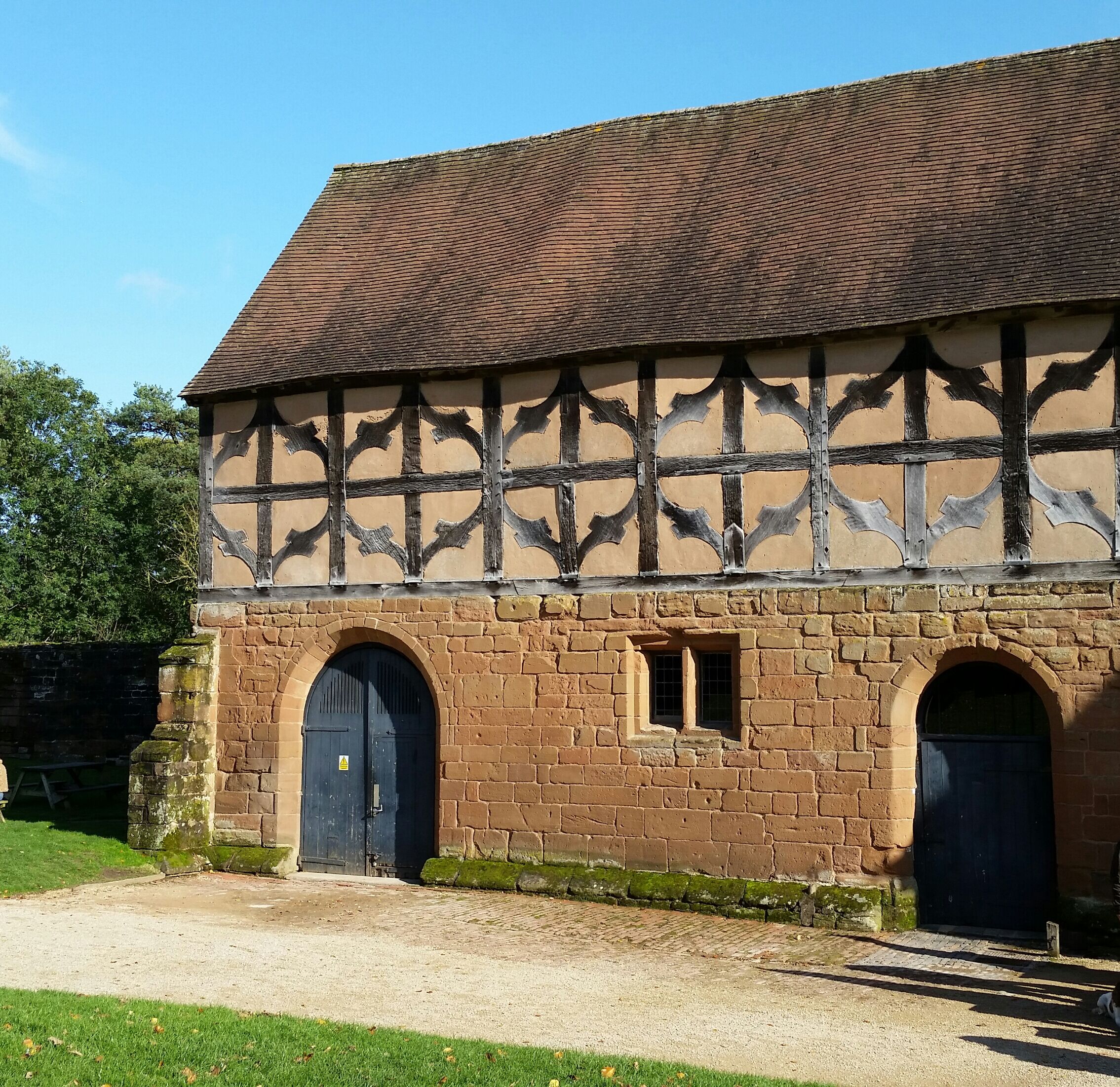 The stables Kenilworth Castle photo credit Sheila Robinson Paranormal Warwickshire SC Skillman