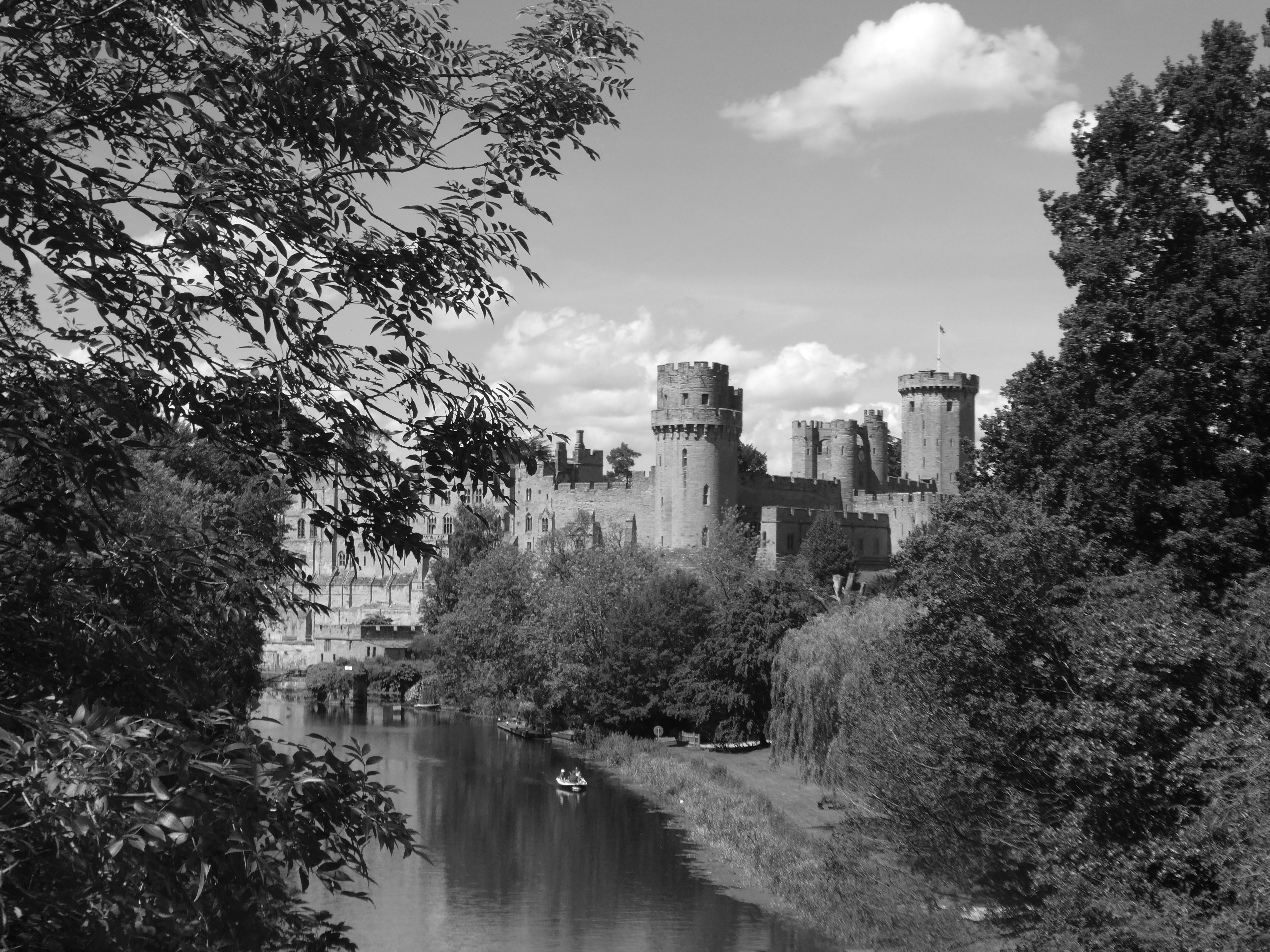 Warwick Castle view from town bridge black and white photo credit Jamie Robinson SC Skillman Paranormal Warwickshire